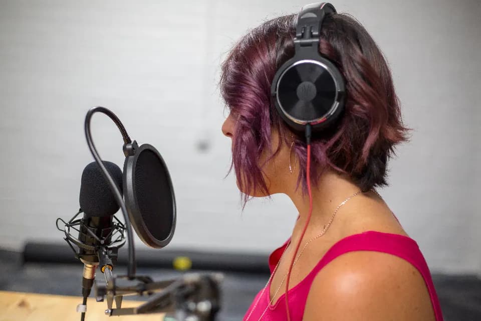 Lồng tiếng & podcast 2
